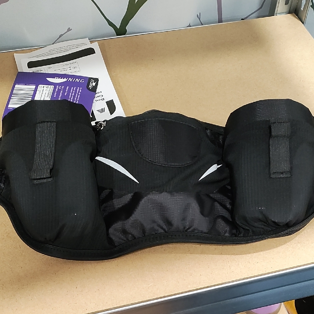 Black Dual Bottle Hydration Belt